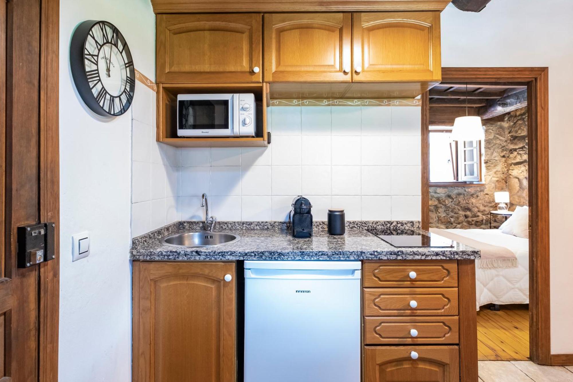 Apartamentos Rurales La Laguna Somiedo Valle de Lago Екстер'єр фото