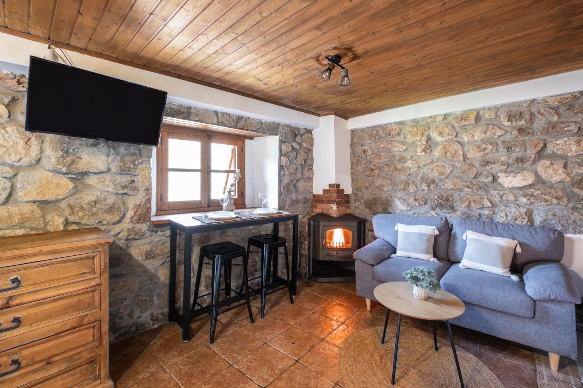 Apartamentos Rurales La Laguna Somiedo Valle de Lago Екстер'єр фото